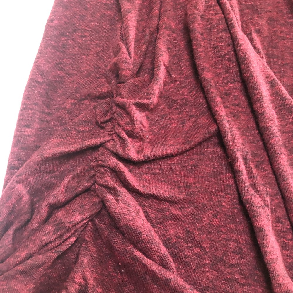 Old Navy Maternity Active Top. - Picture 5 of 5